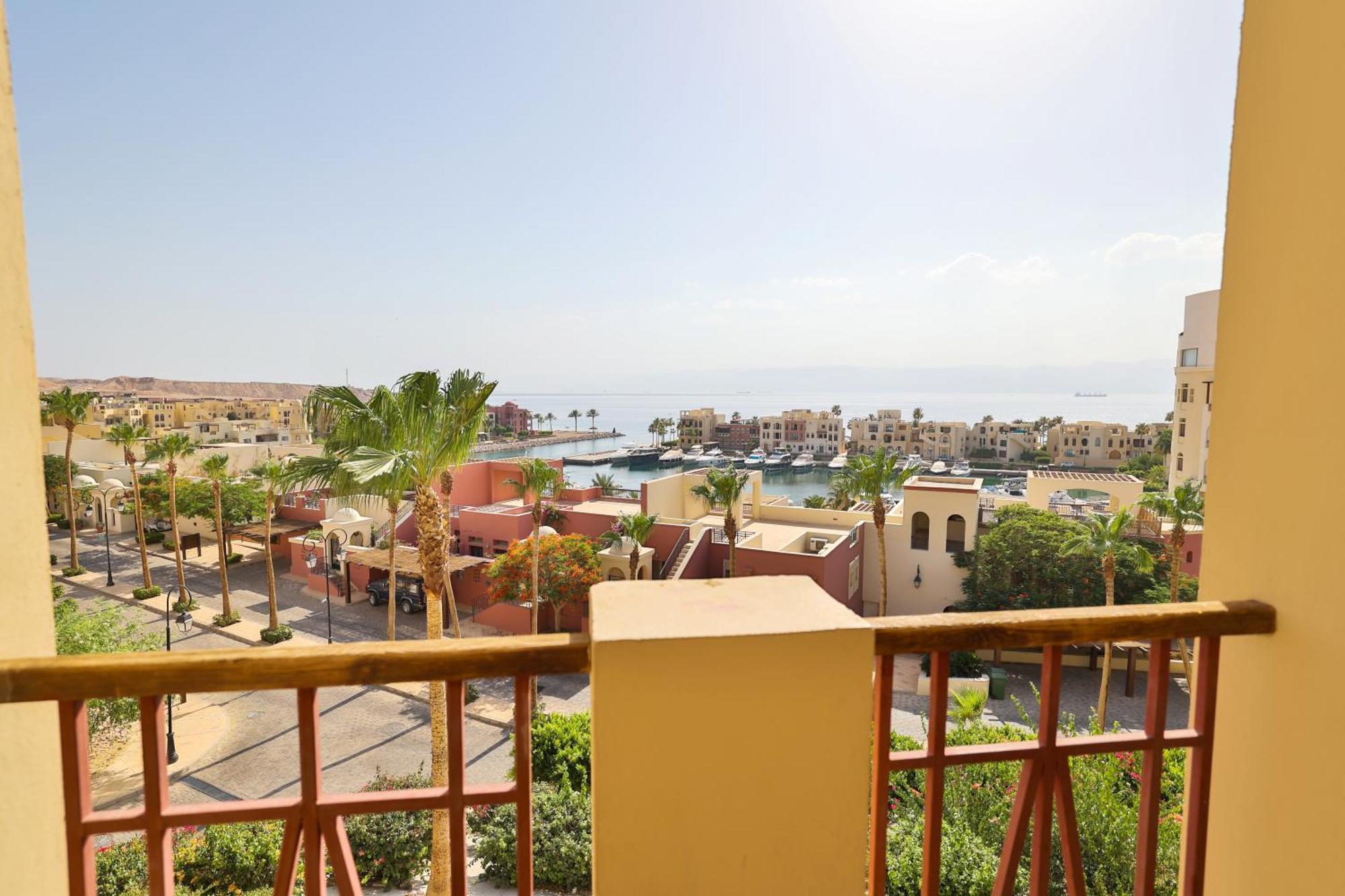 Marina Plaza Hotel Tala Bay Aqaba Exterior photo